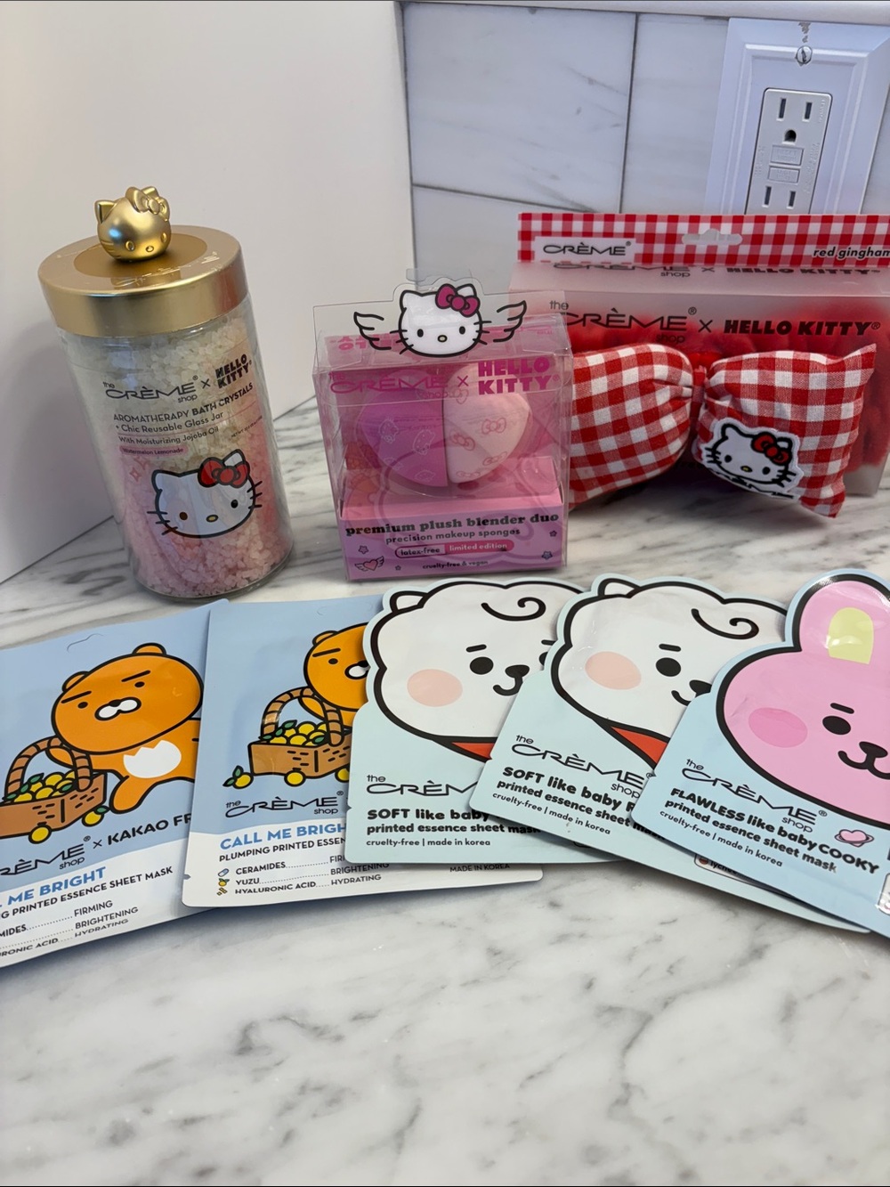 Crème x Hello Kitty Pink Plush Blender Duo & Pink Skincare Mask Set